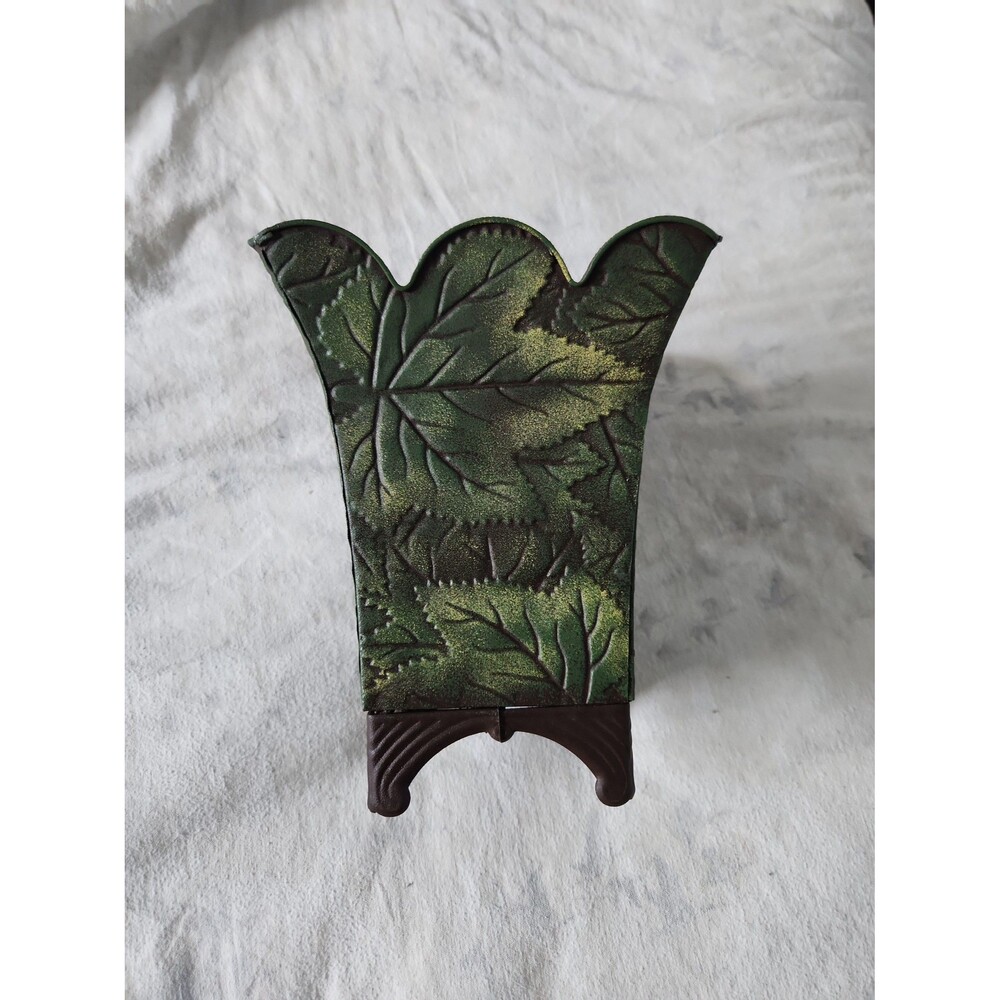 Vintage Embossed Leaf Design Metal planter